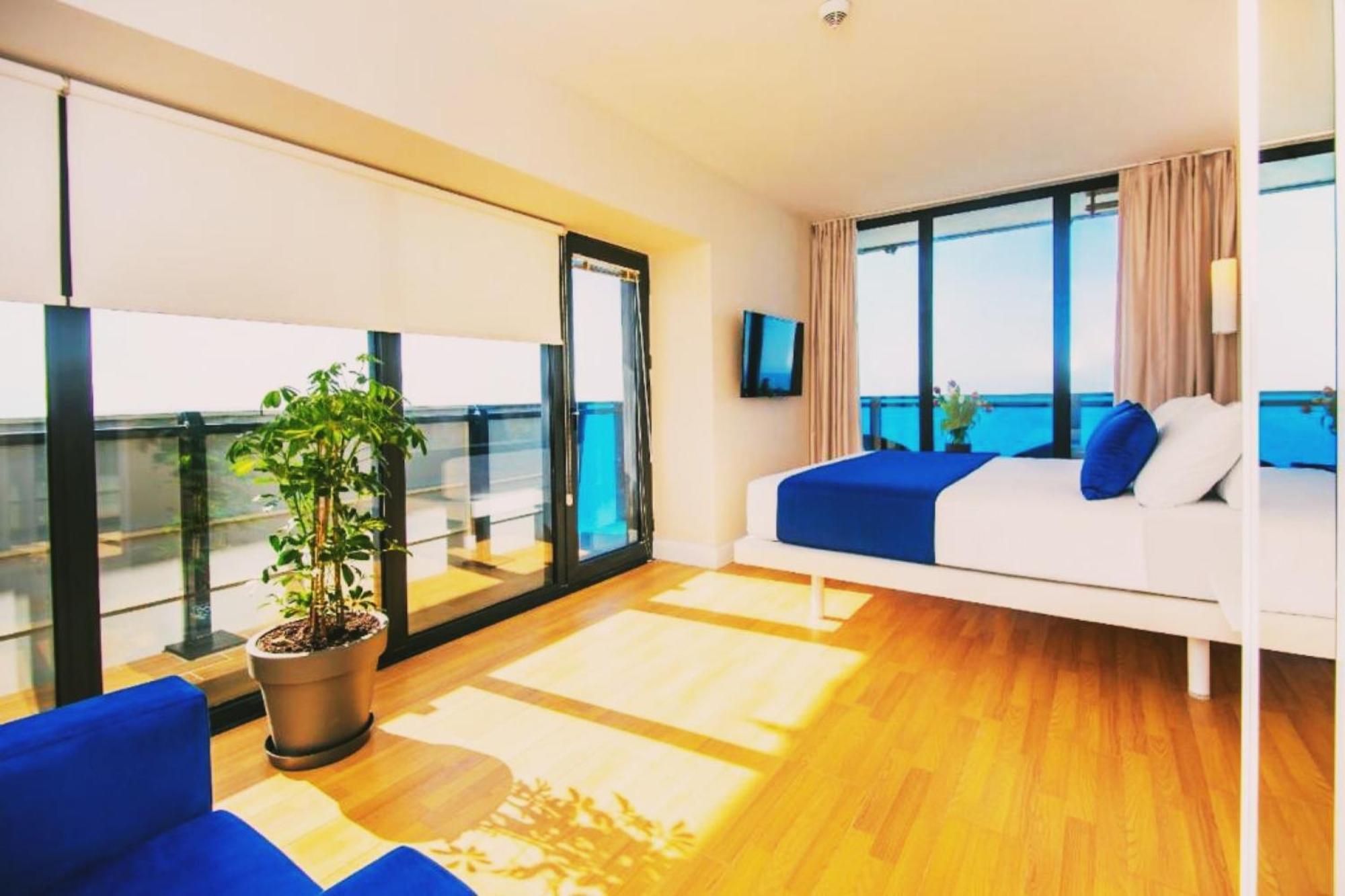 Delux Sea View Aparthotel In Orbi City Batumi Ngoại thất bức ảnh
