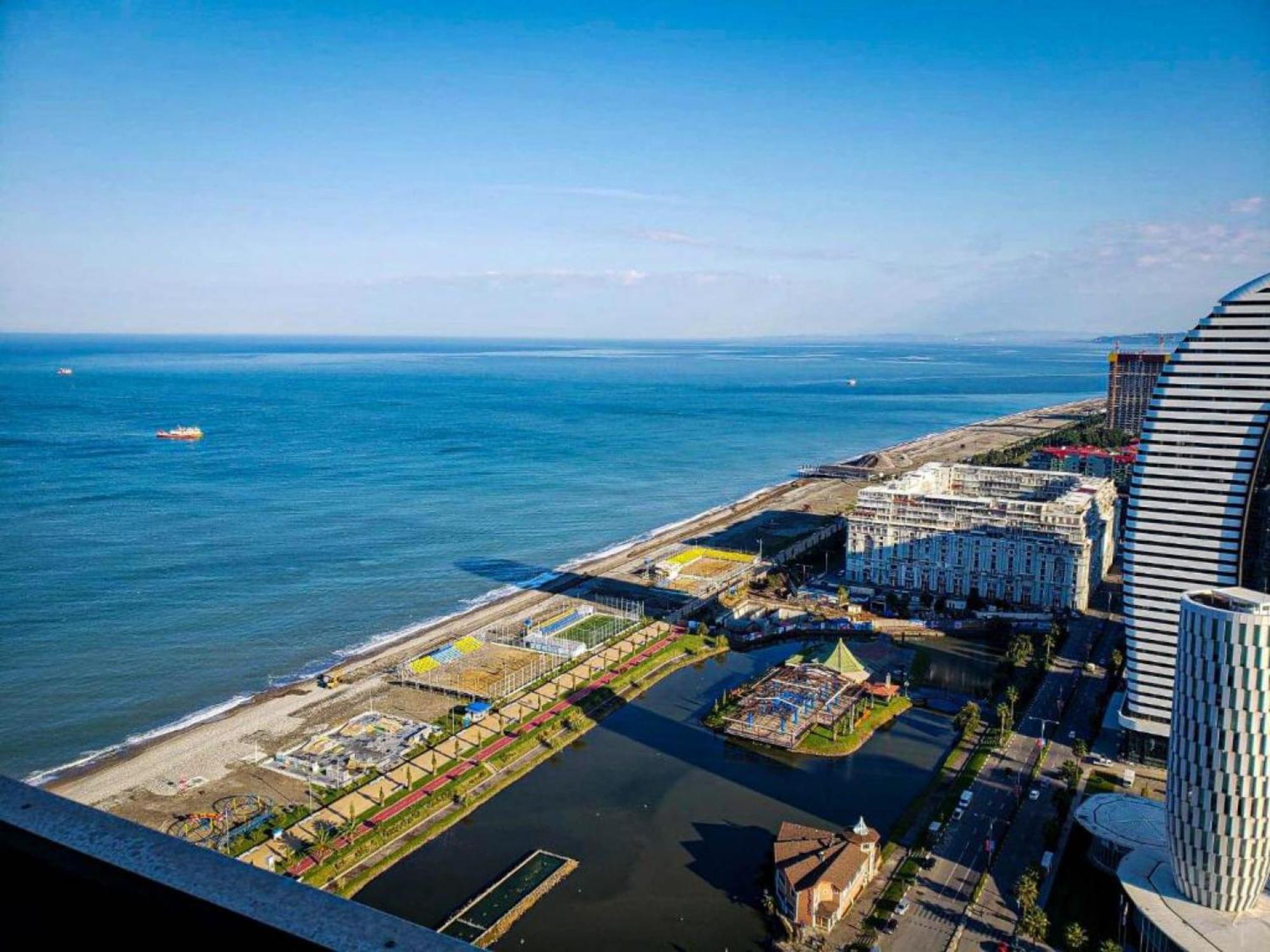 Delux Sea View Aparthotel In Orbi City Batumi Ngoại thất bức ảnh