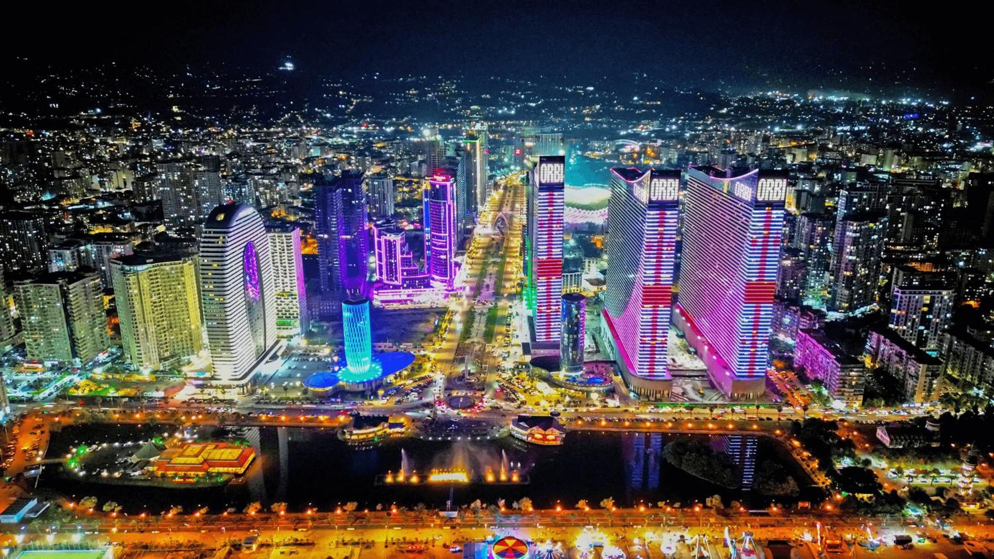 Delux Sea View Aparthotel In Orbi City Batumi Ngoại thất bức ảnh